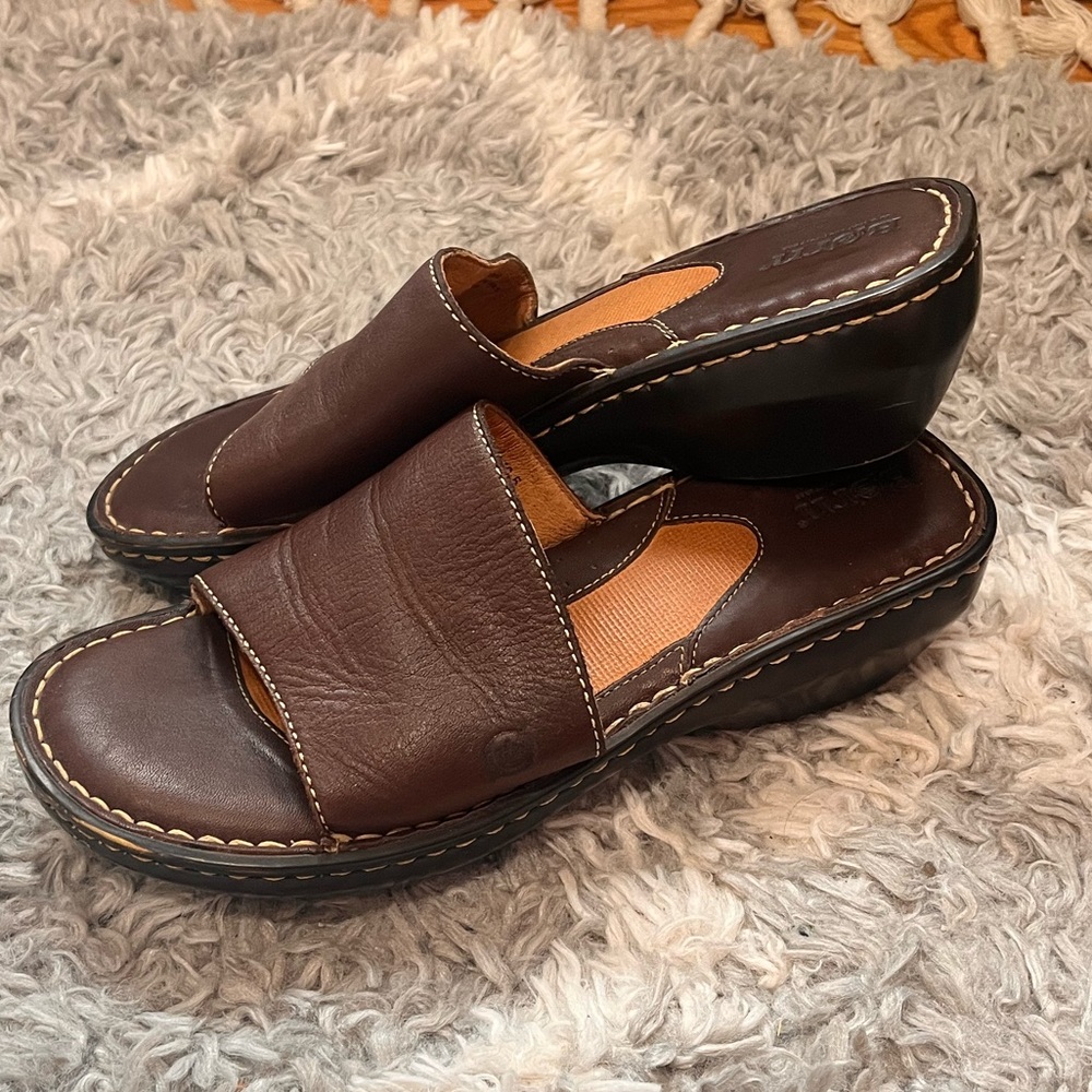 Vintage Platform Born Sandals